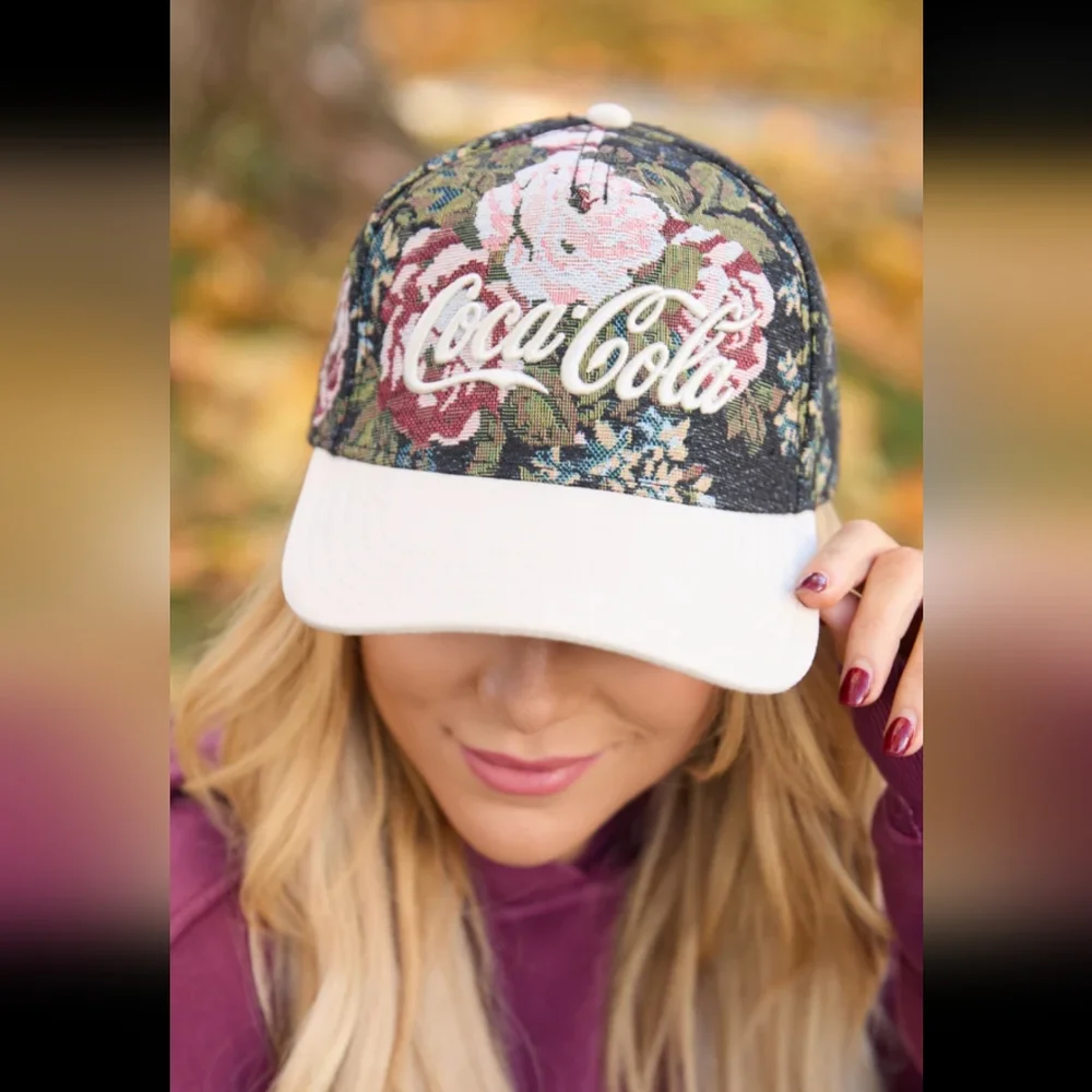 NEW!!! Coca Cola Embroidered  Floral Women's Hat - Green and White, O/S